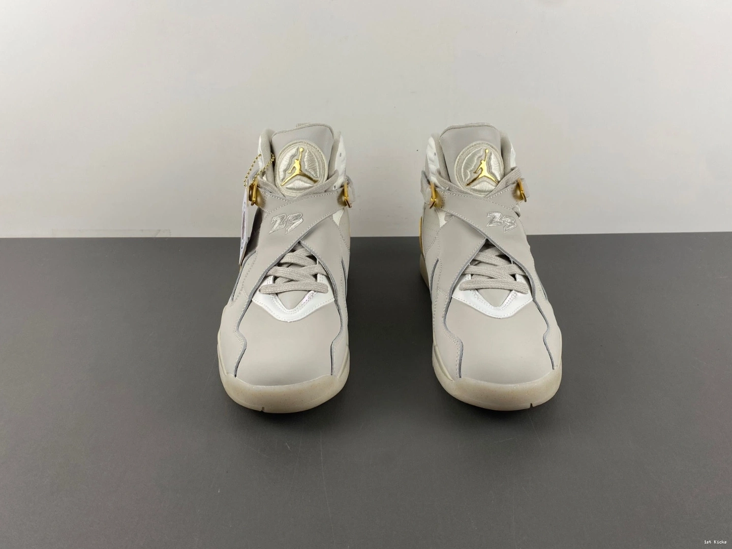 Men's 8 832821-030 - Champagne Retro Jordan 0325